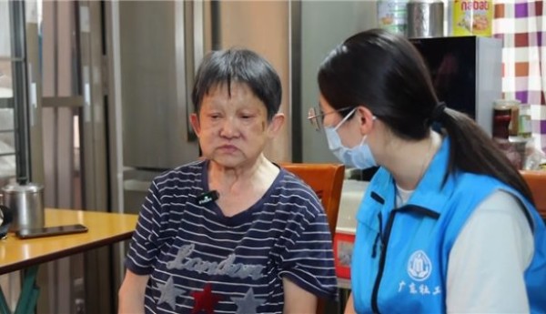有爱无碍，曹操出行为空巢老人点亮暖心探访路