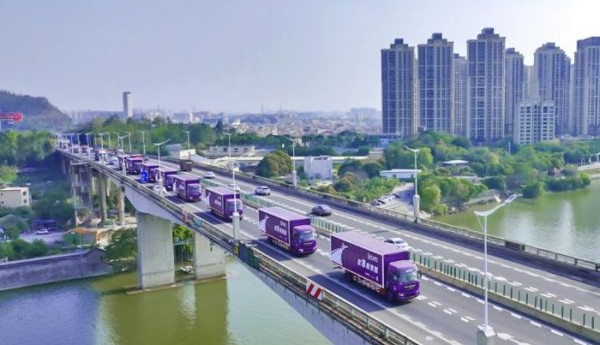 ​货运高峰提质增效，跨越快递以专业实力护航大件运输