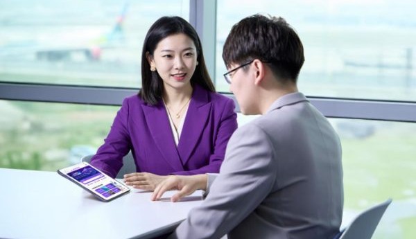 ​跨越速运董事长登上2025年物流时代名人榜