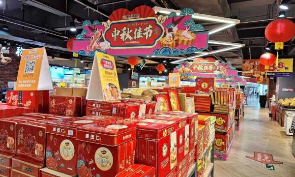 源头减量迎“双节”垃圾分类共行动